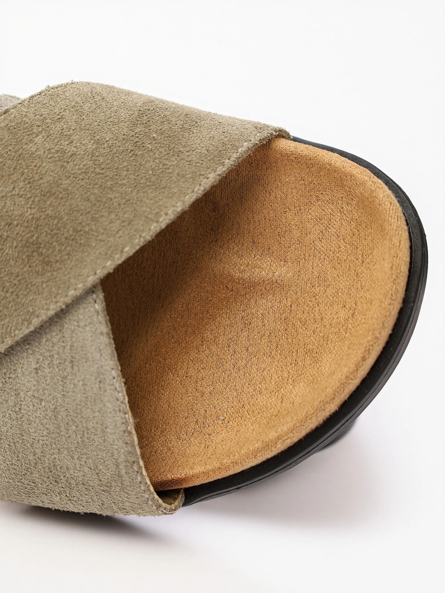 Сланцы зеленого цвета на низкой подошве